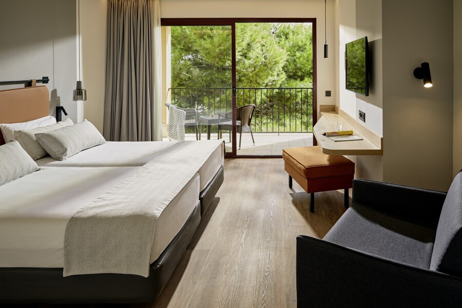 Doppelzimmer Superior mit Sofa und Gartenblick (im neuen Gebäude)